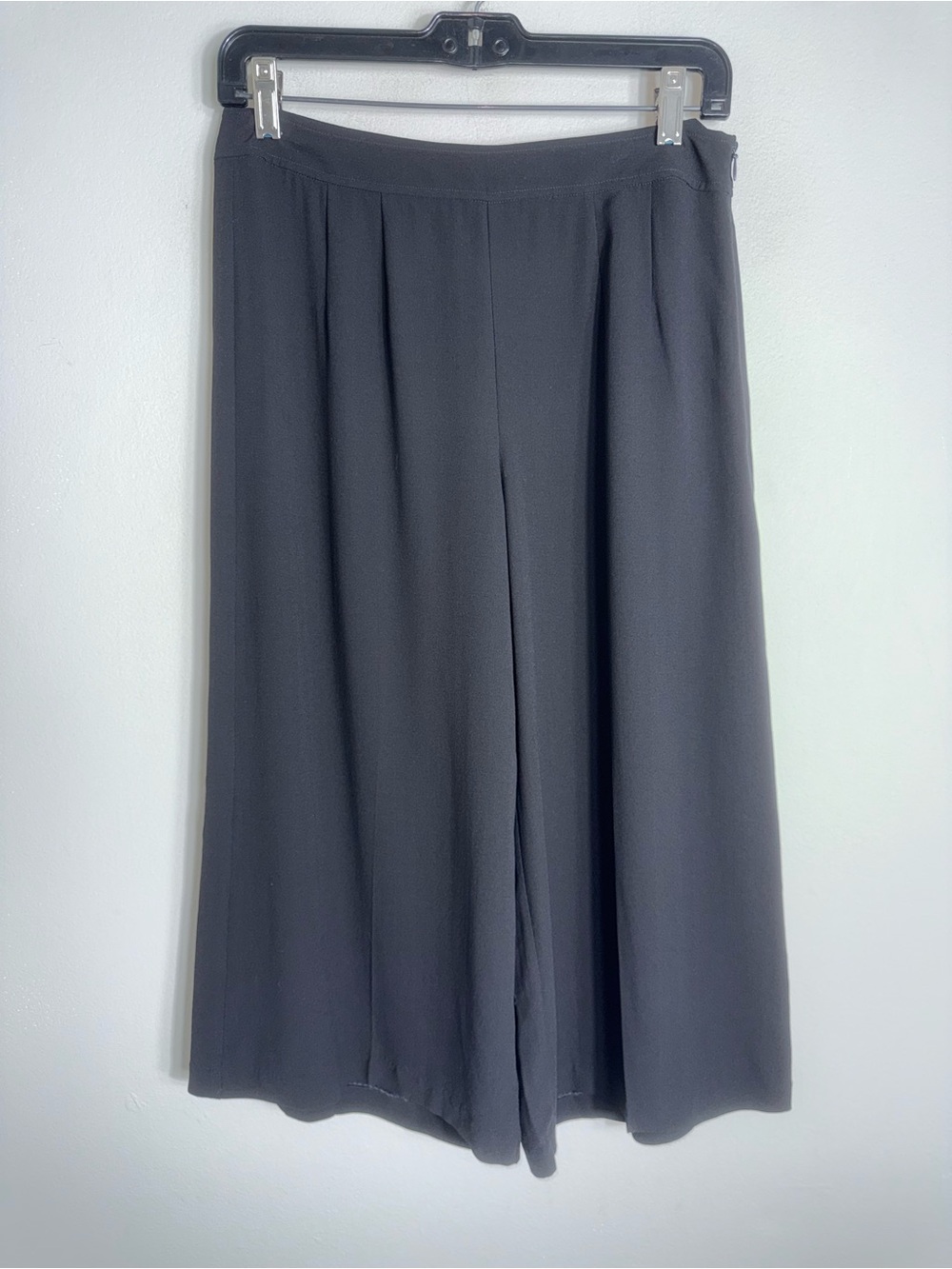 Eileen Fisher Cropped Wide Leg Pants-100% Silk-Black-Side Zipper-Size Small